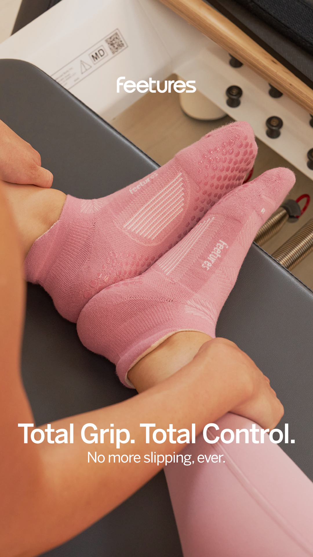 Feetures Facebook ad
