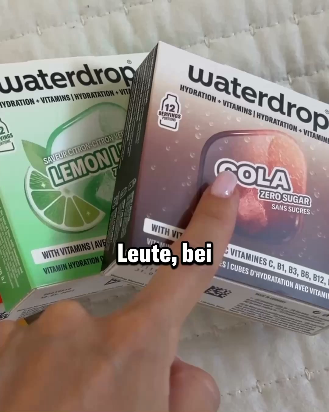 waterdrop Facebook ad: Wir haben Geburtstag, aber das Geschenk bekommst du!