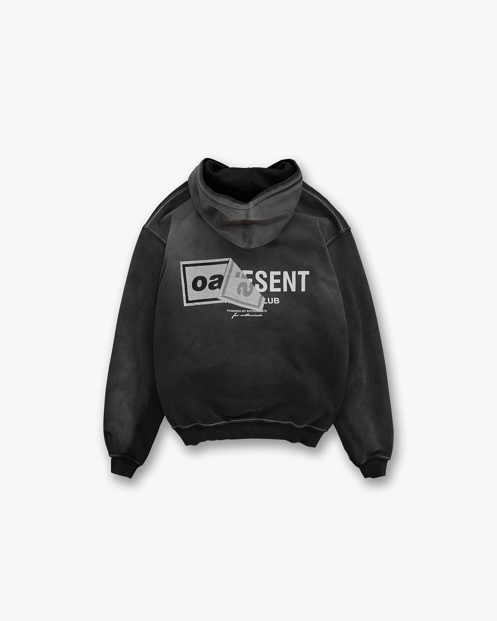 Represent Clo Facebook ad