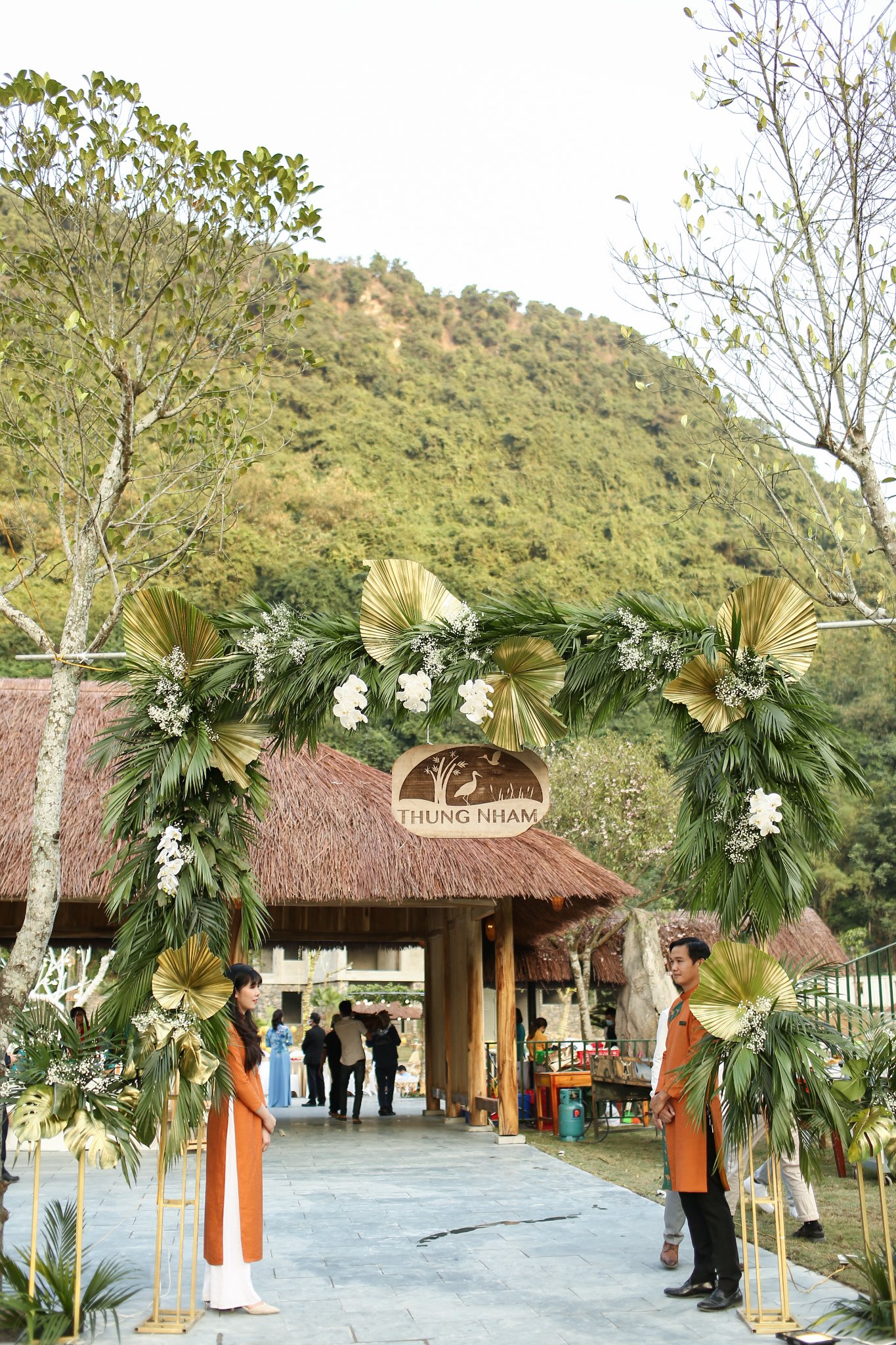 Thung Nham Resort - Restaurant Facebook ad