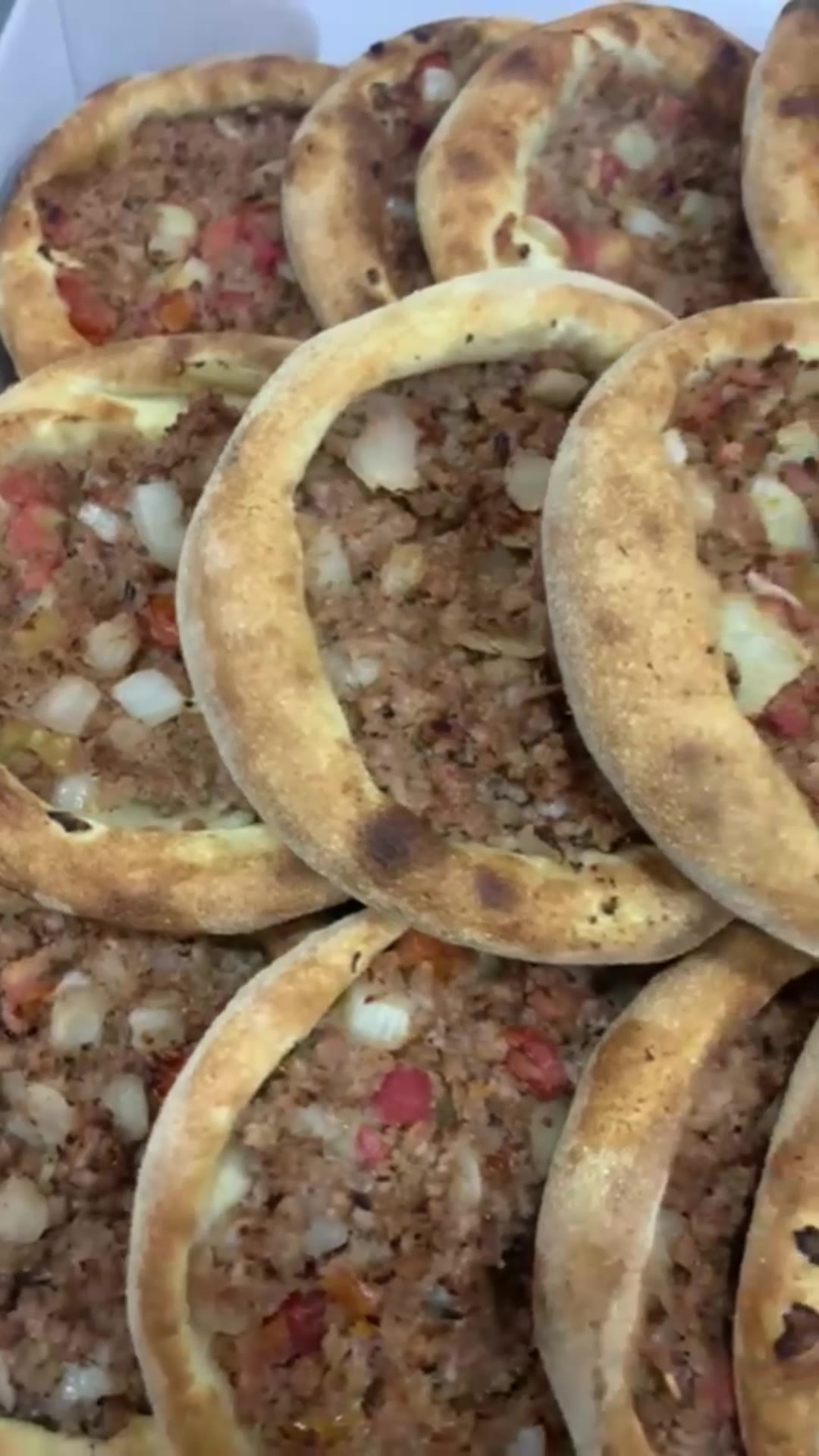 Ponto da Esfiha Jd. Satélite Facebook ad: Peça Já e Delicie-se!