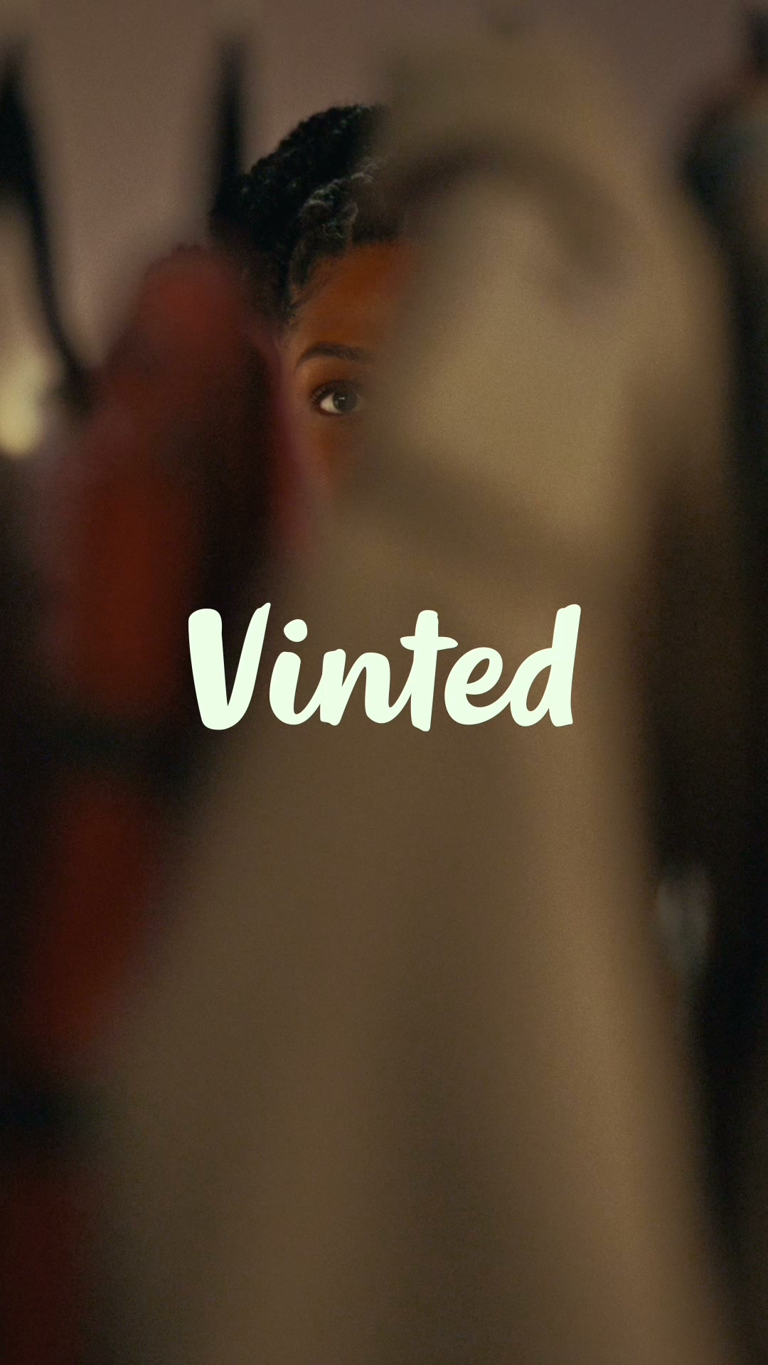 Vinted Facebook ad: Clear your space, earn extra cash