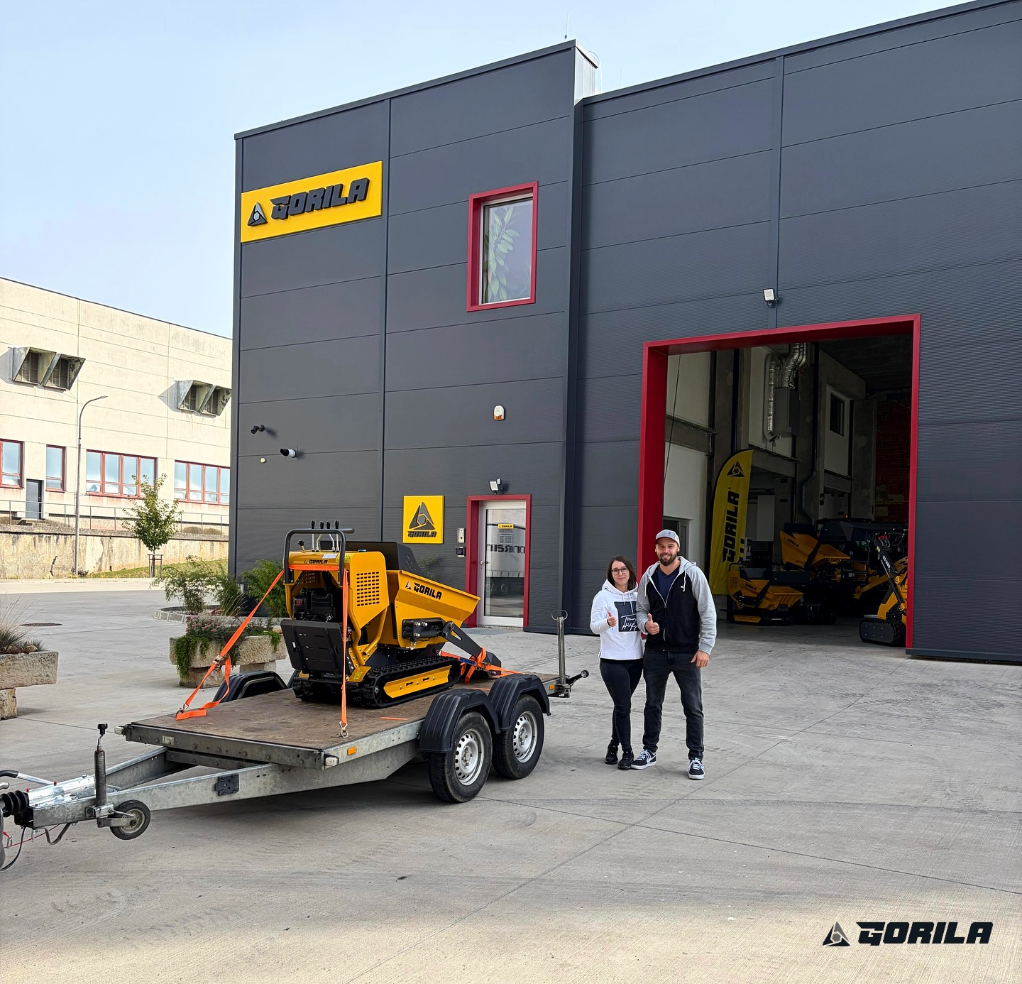 Gorila Machinery Facebook ad: Pan Fusek s manželkou, osobní odběr už druhého…