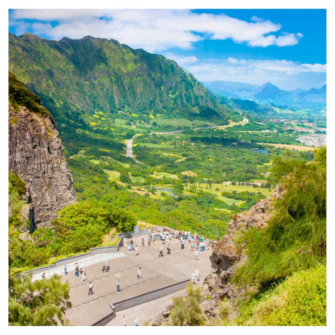 Royal Star Hawaii Facebook ad: Experience Hawaii in comfort and style with Oʻahu’s…
