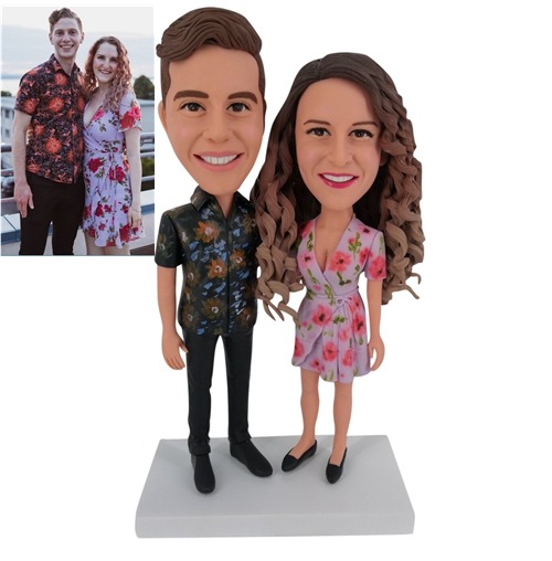 Bbobbler Facebook ad: Couple Bobbleheads Ship in 3 Days, Free Proofing, Amazing…