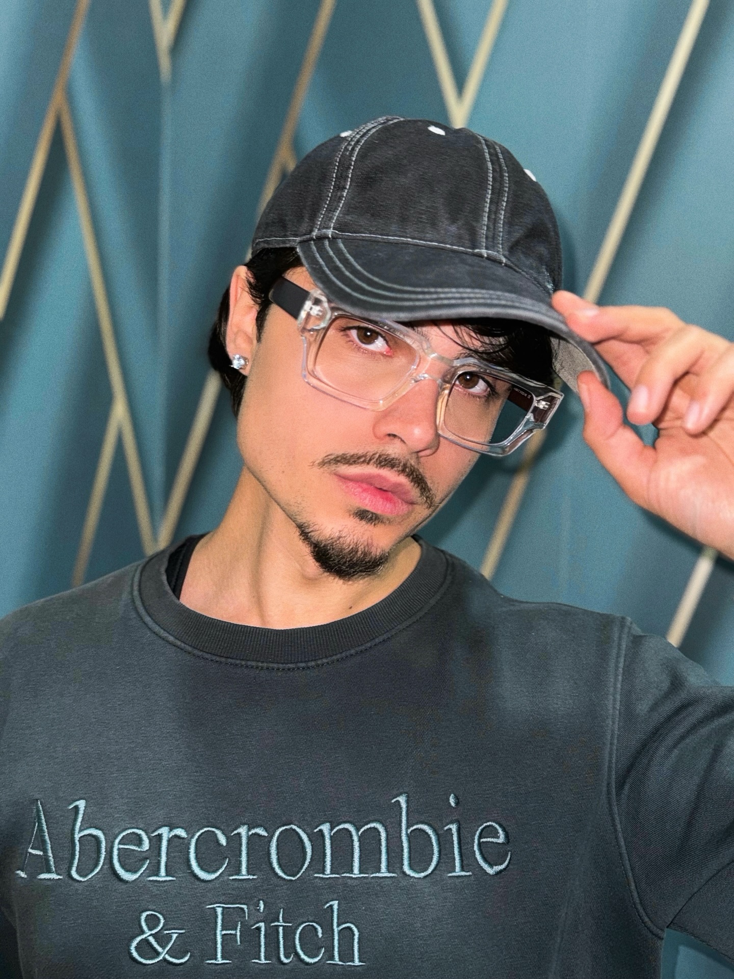 luistonello Facebook ad