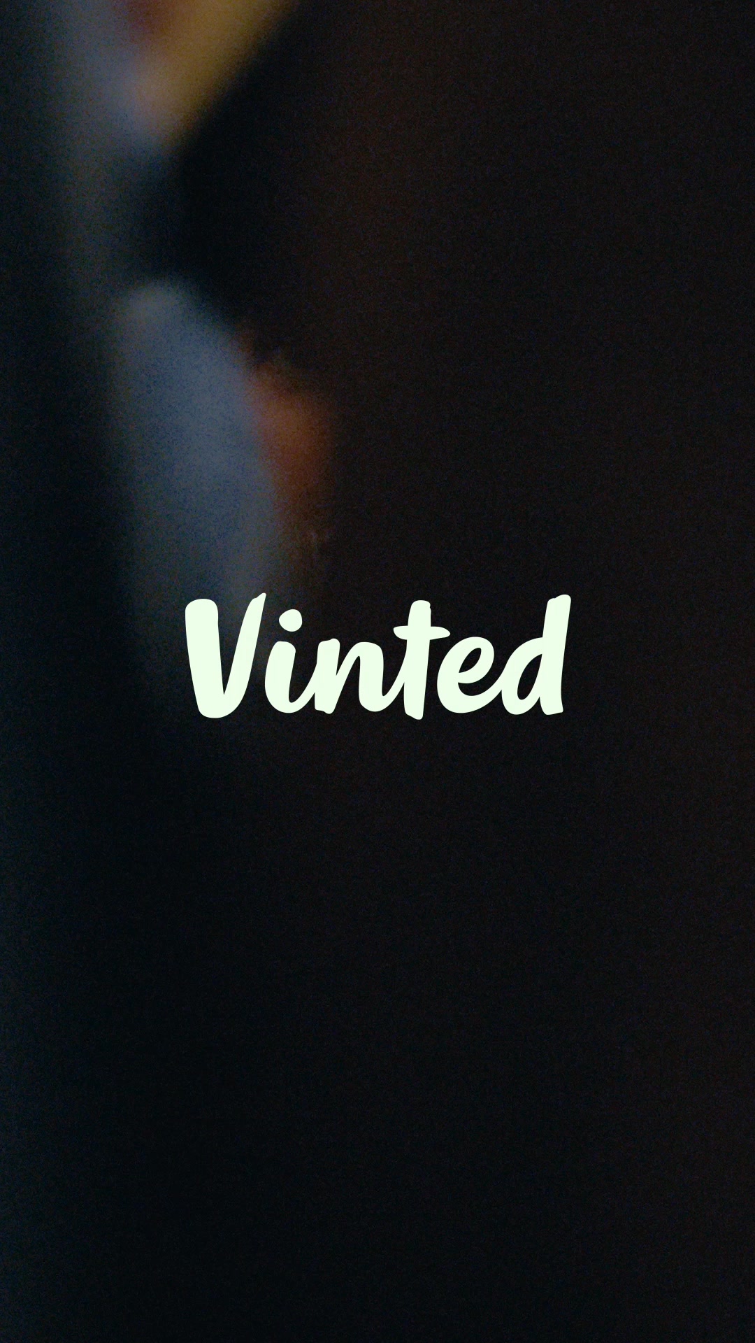 Vinted Facebook ad: Clear your space, earn extra cash