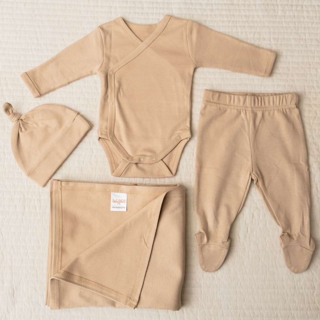 Lucaco Facebook ad: Welcome your little one with pure comfort!