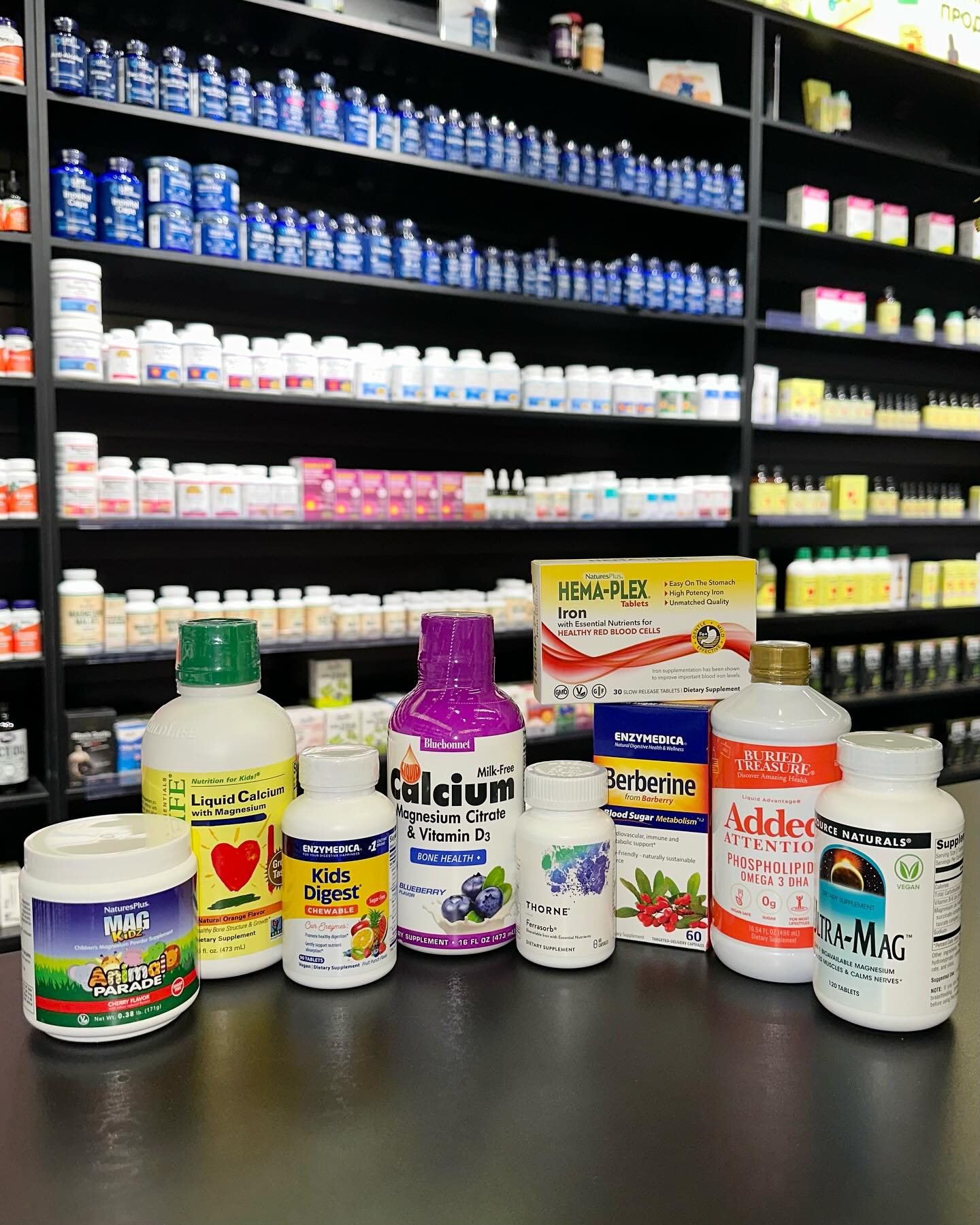 Vitaline Stores Facebook ad: В наших филиал Вы всегда найдете самые лучшие…