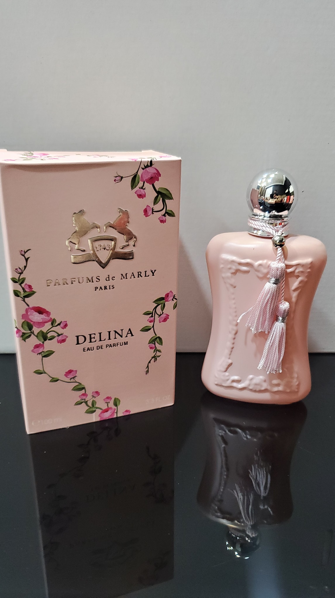 parfum & accessoire Facebook ad: عرض هبال لمحبي العطور قلش روحك و حبابك…