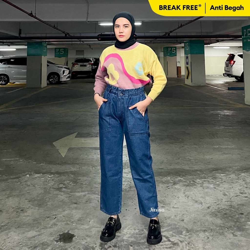 Jiniso Entertainment Facebook ad: Baggy jeans super hype!