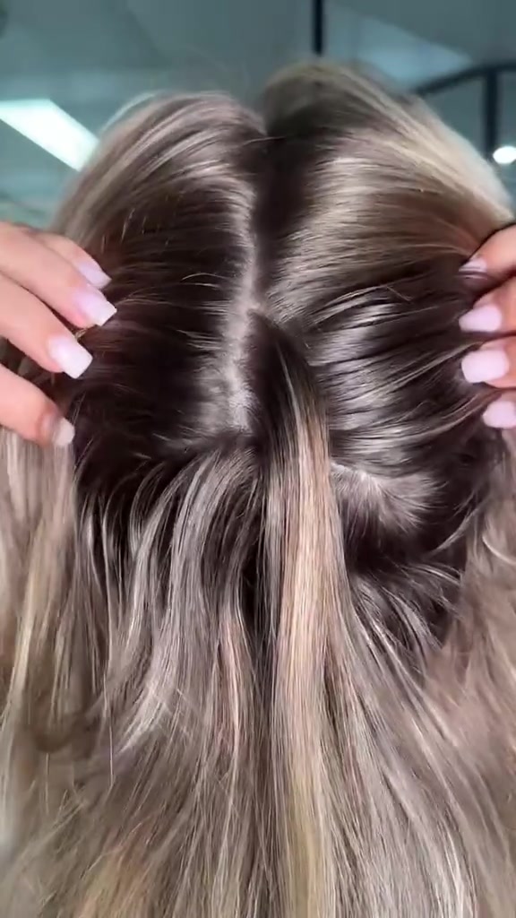 Color Wow Facebook ad: Dry Shampoo Reinvented