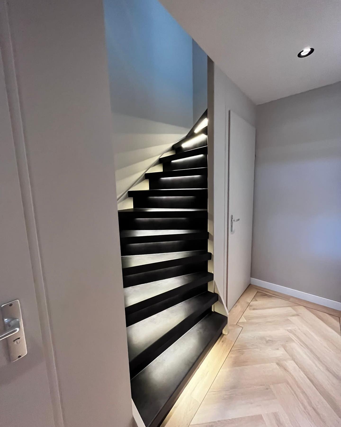 LaminaatPark Leeuwarden Facebook ad: Weer een prachtige eindresultaat/oplevering gehad en een…