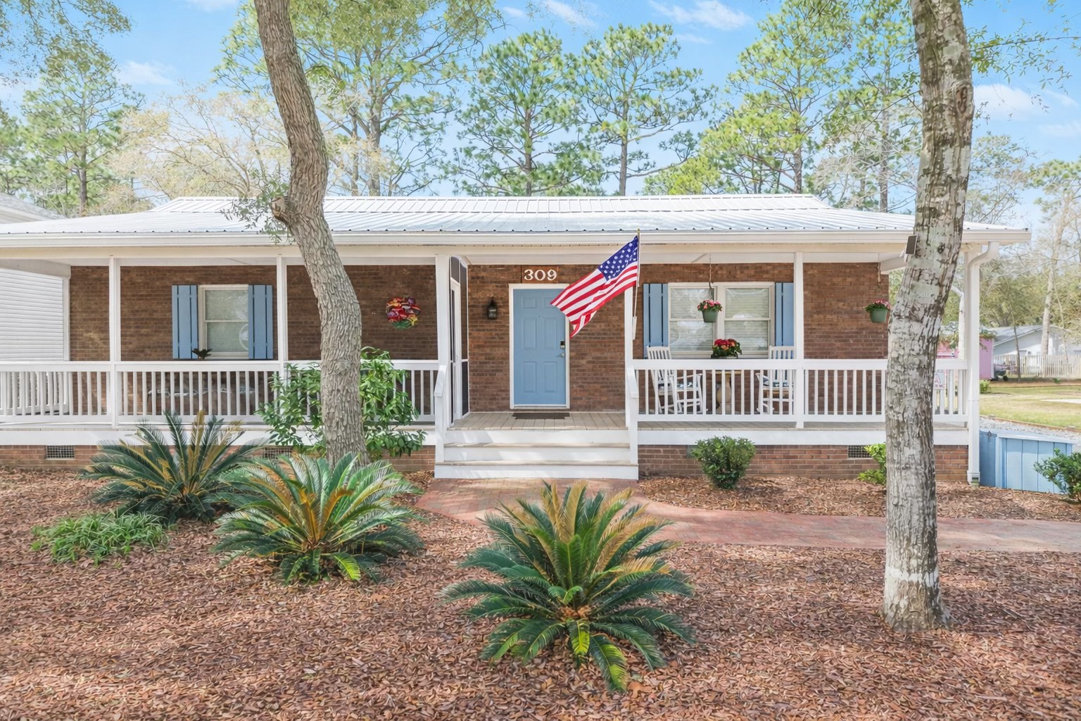Maggie Lin Facebook ad: 3 Beds 2 Baths House
