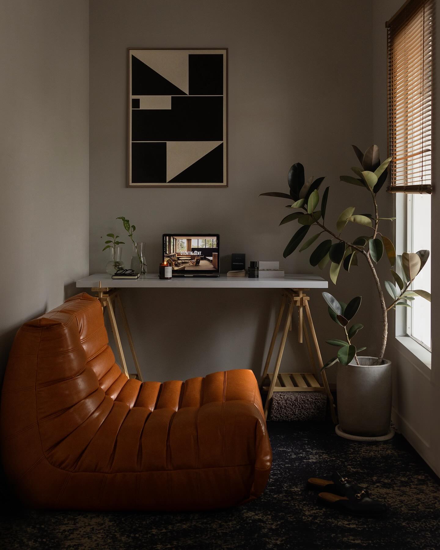 Antik Mebel Indonesia Facebook ad: Slow, holiday afternoon with all the comforts