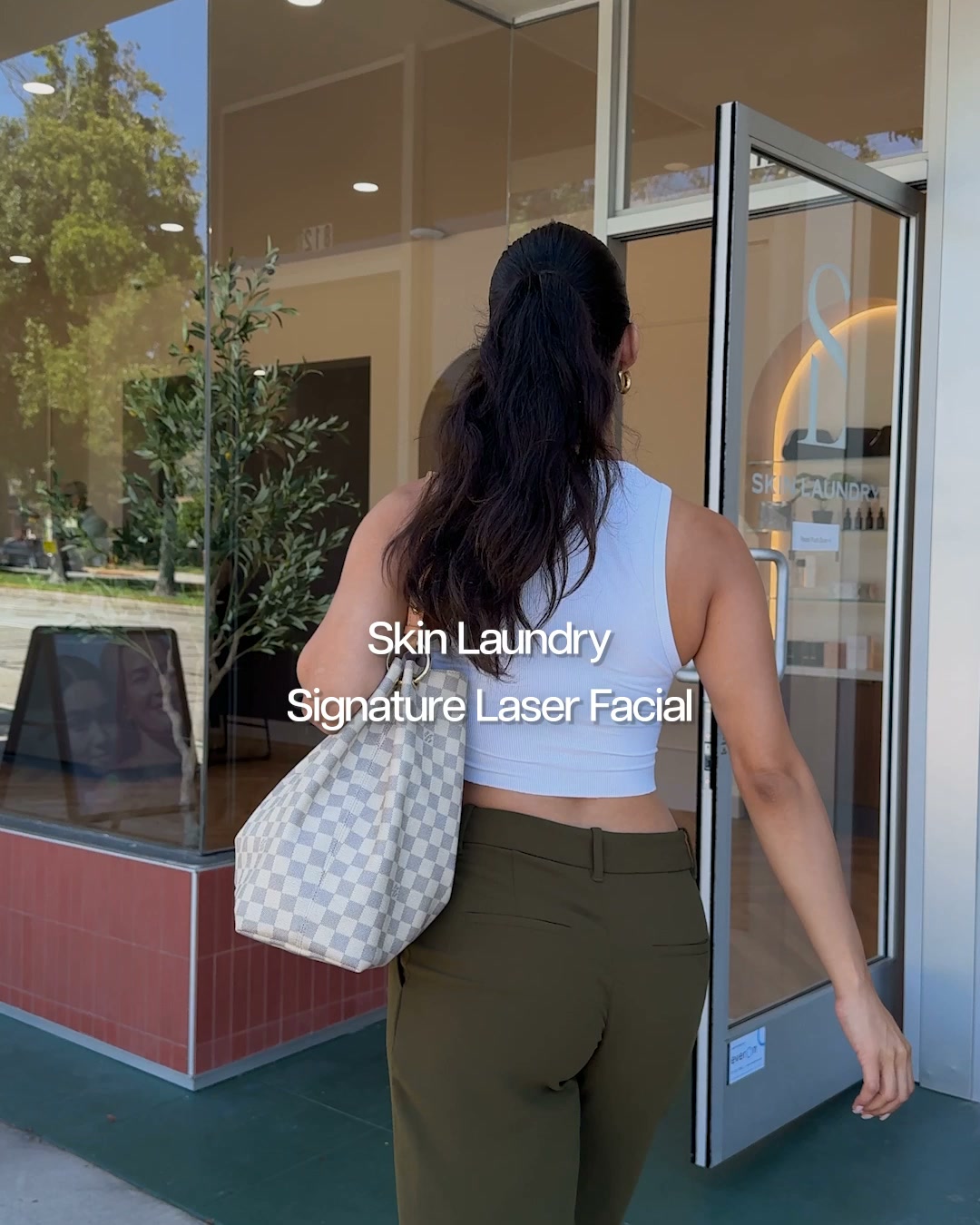 Skin Laundry Facebook ad: First Laser Facial $50 ($275 Value)
