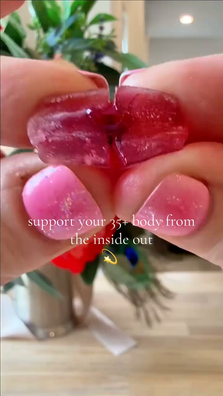 Goli Facebook ad: 100% FREE Shipping