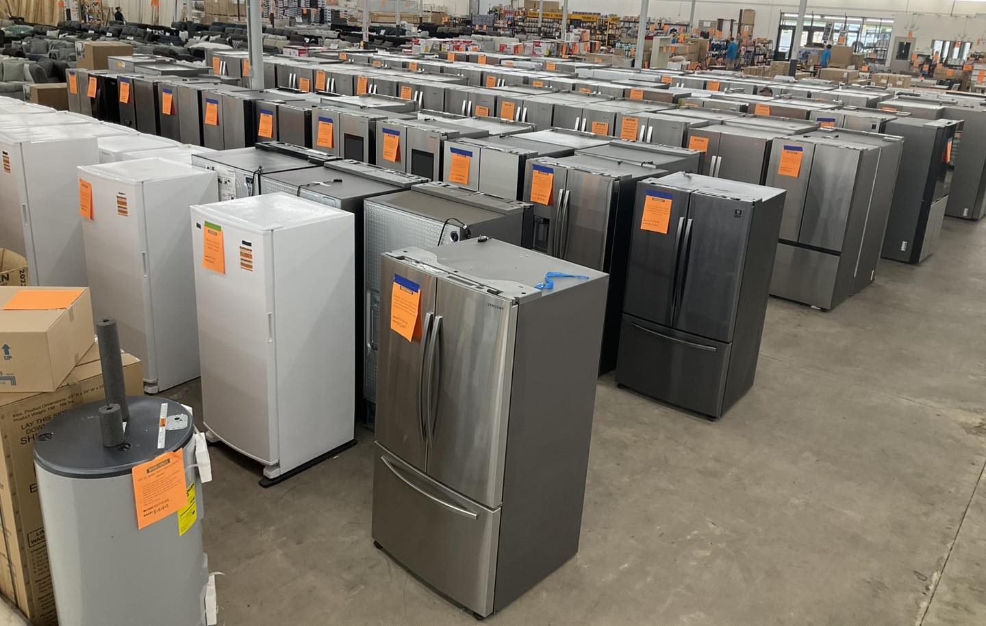Ottawa Warehouse Bargains Facebook ad: MASSIVE SAVINGS FOR AMERICA’S 250TH ANNIVERSARY STARTING…