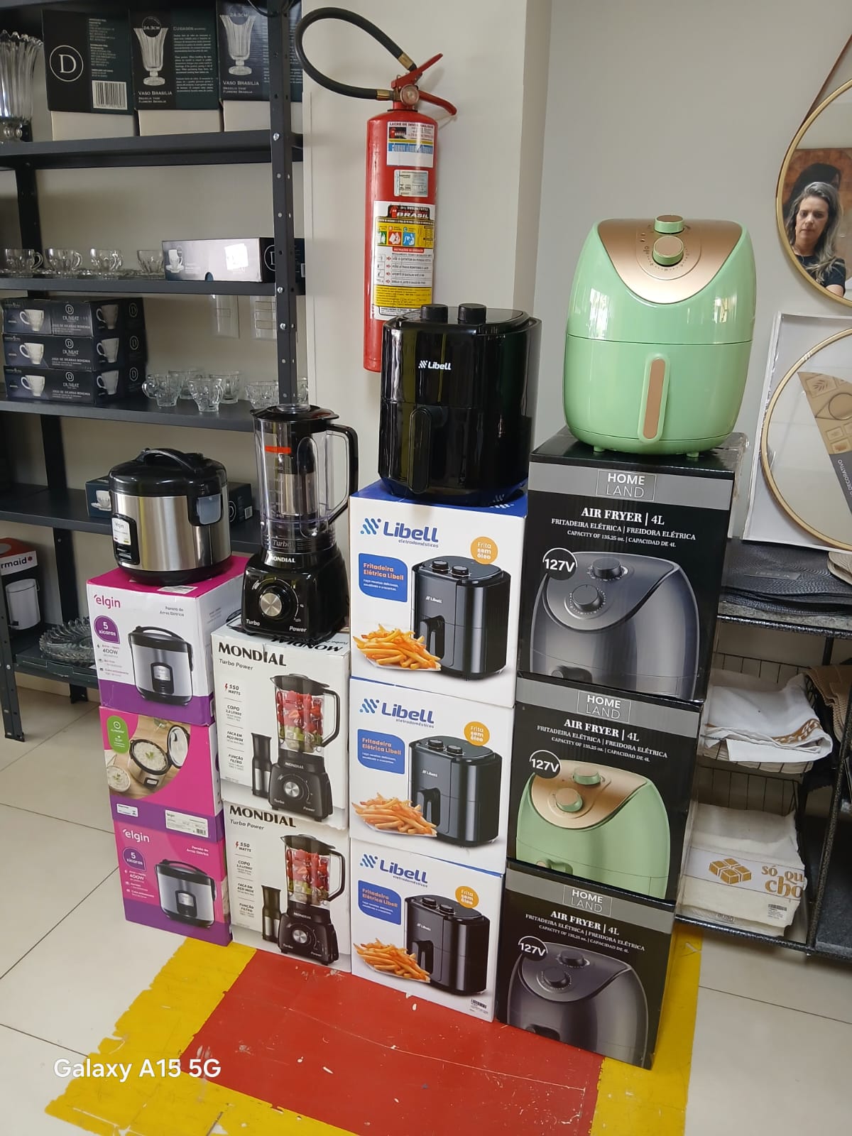 Magazine Mix Coromandel Facebook ad: Já começou a maior liquidação Anual no Magazine…