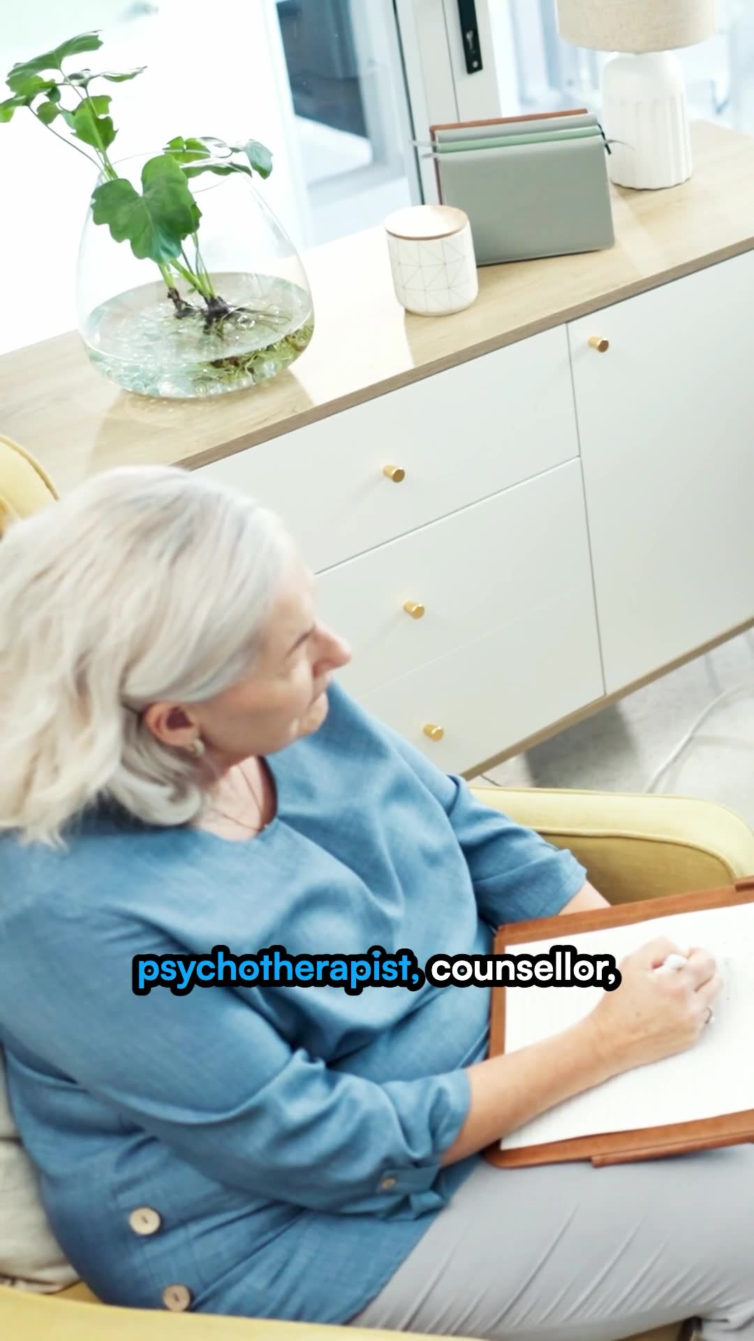 The UK College of Hypnosis & Hypnotherapy Facebook ad: Explore the possibilities of career in hypnotherapy