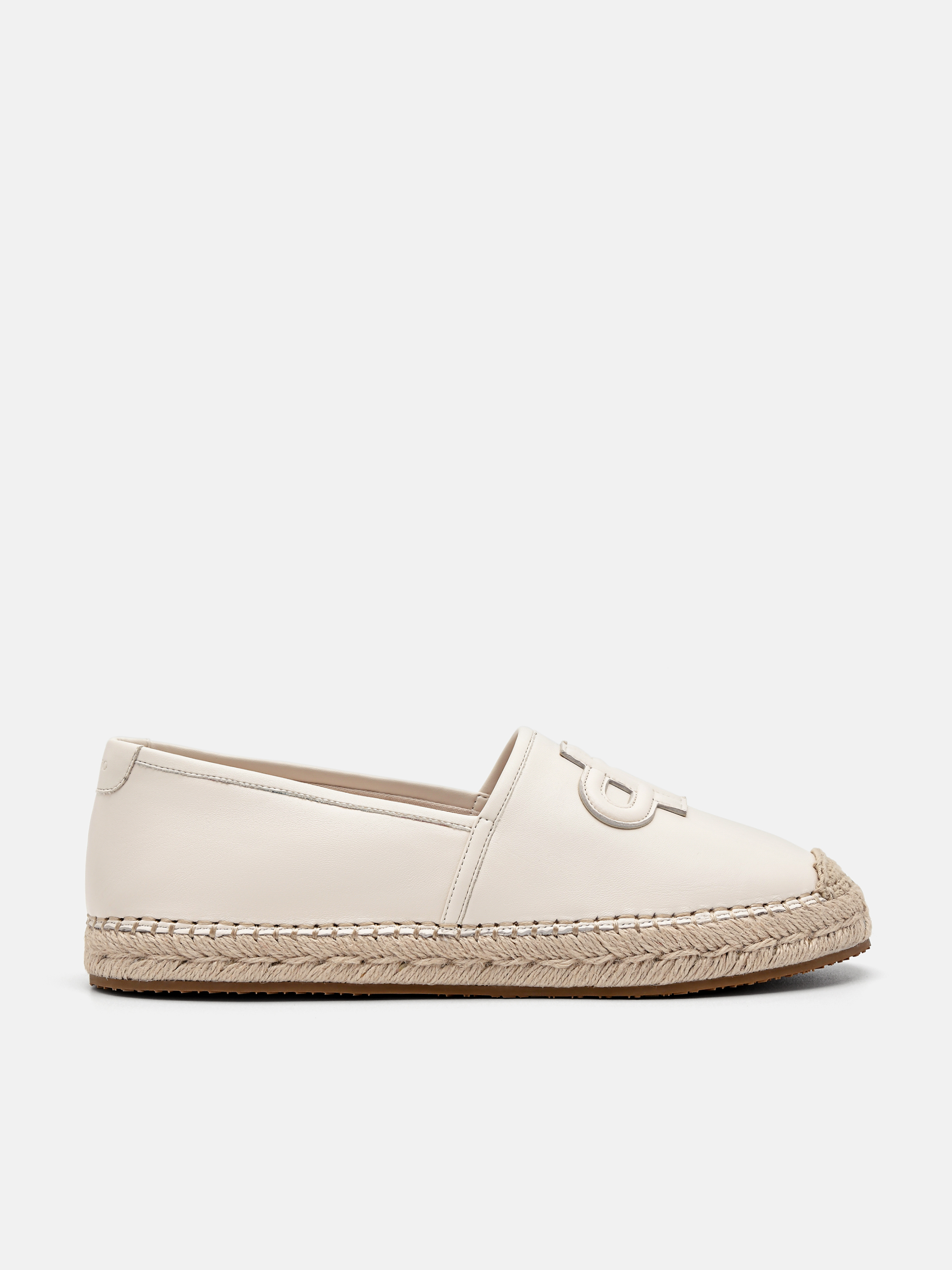 PEDRO Facebook ad: Elevate your style with effortless essentials.