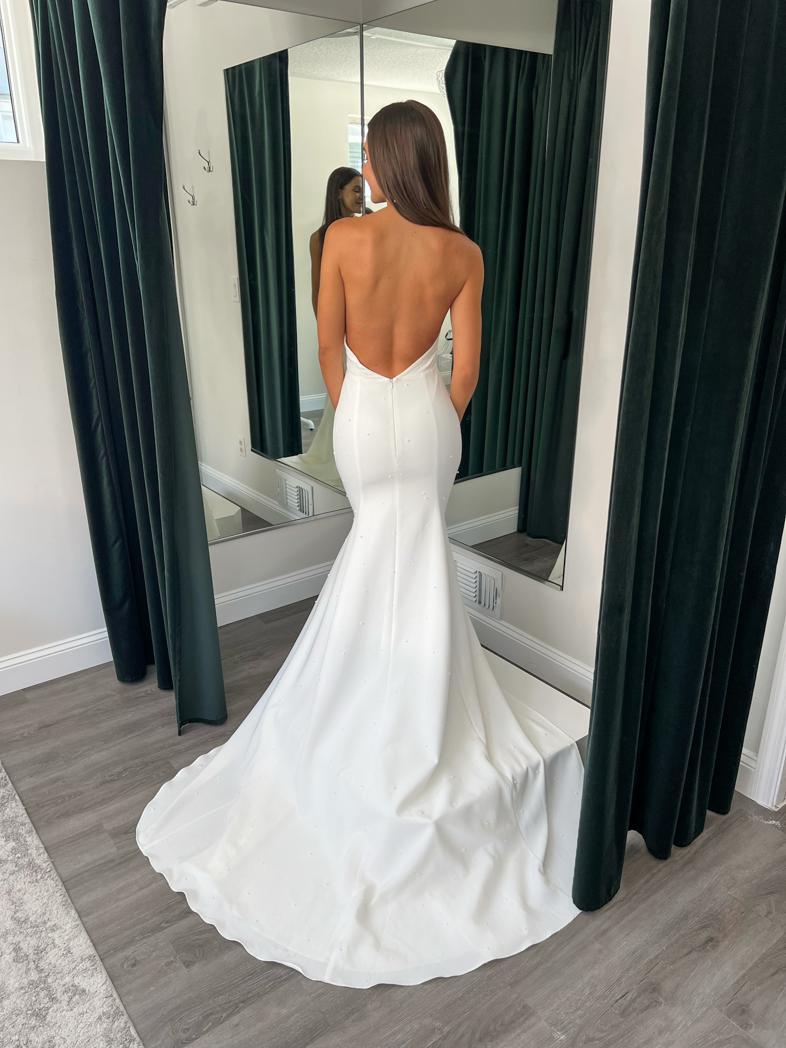 The Bridal Outlet of Jax Facebook ad: Clearance designer wedding dresses!