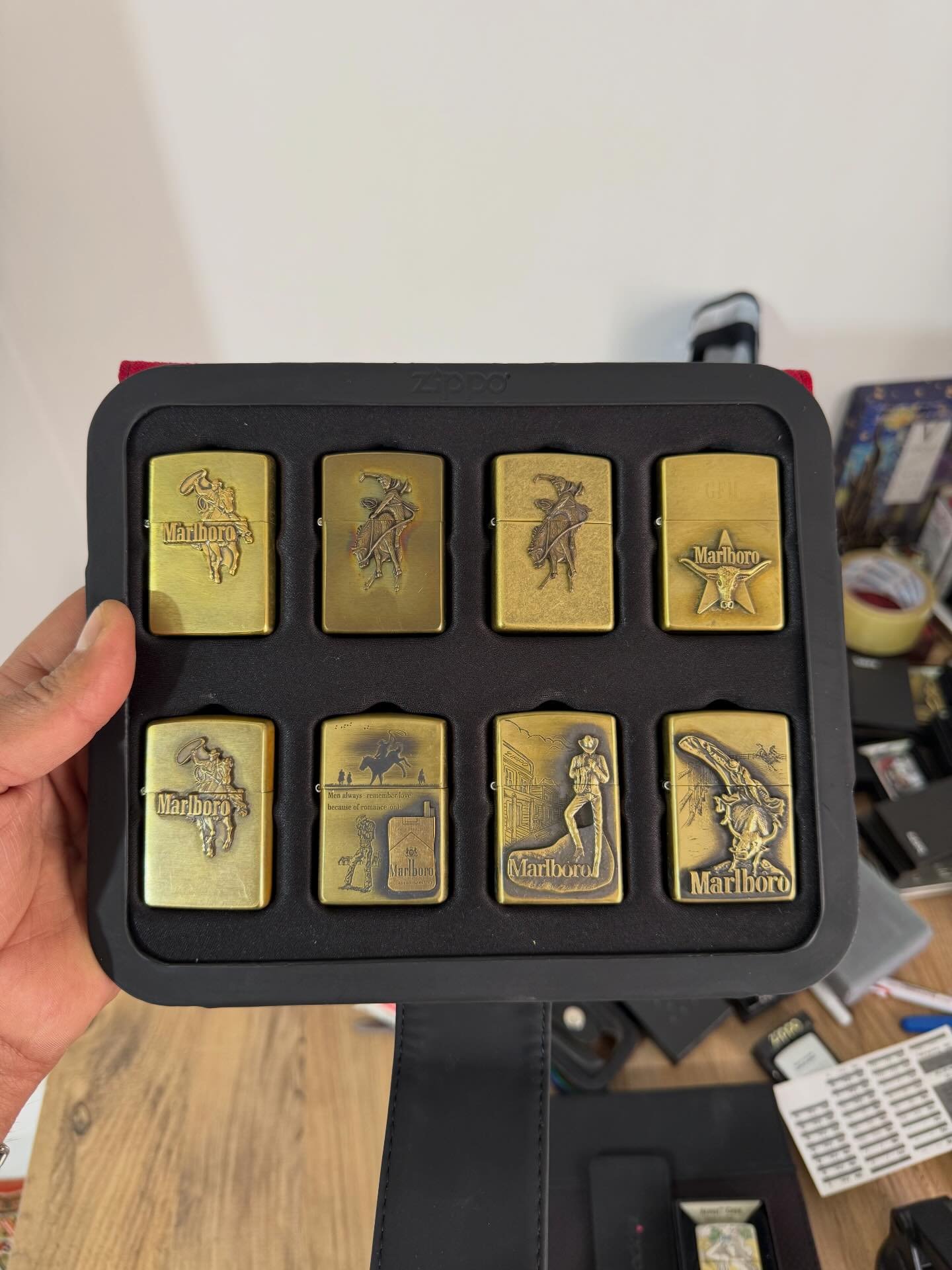 zippo.isttt Facebook ad: Fiyat için DM