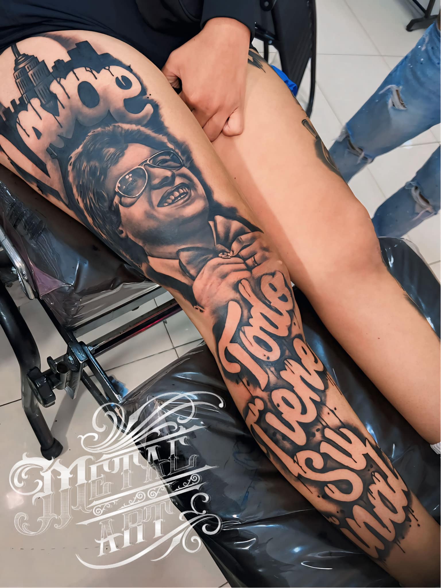 METAL ART STUDIO (tattoo & body piercing) Facebook ad: Tatuaje de Héctor Lavoe realizado en una sesión…