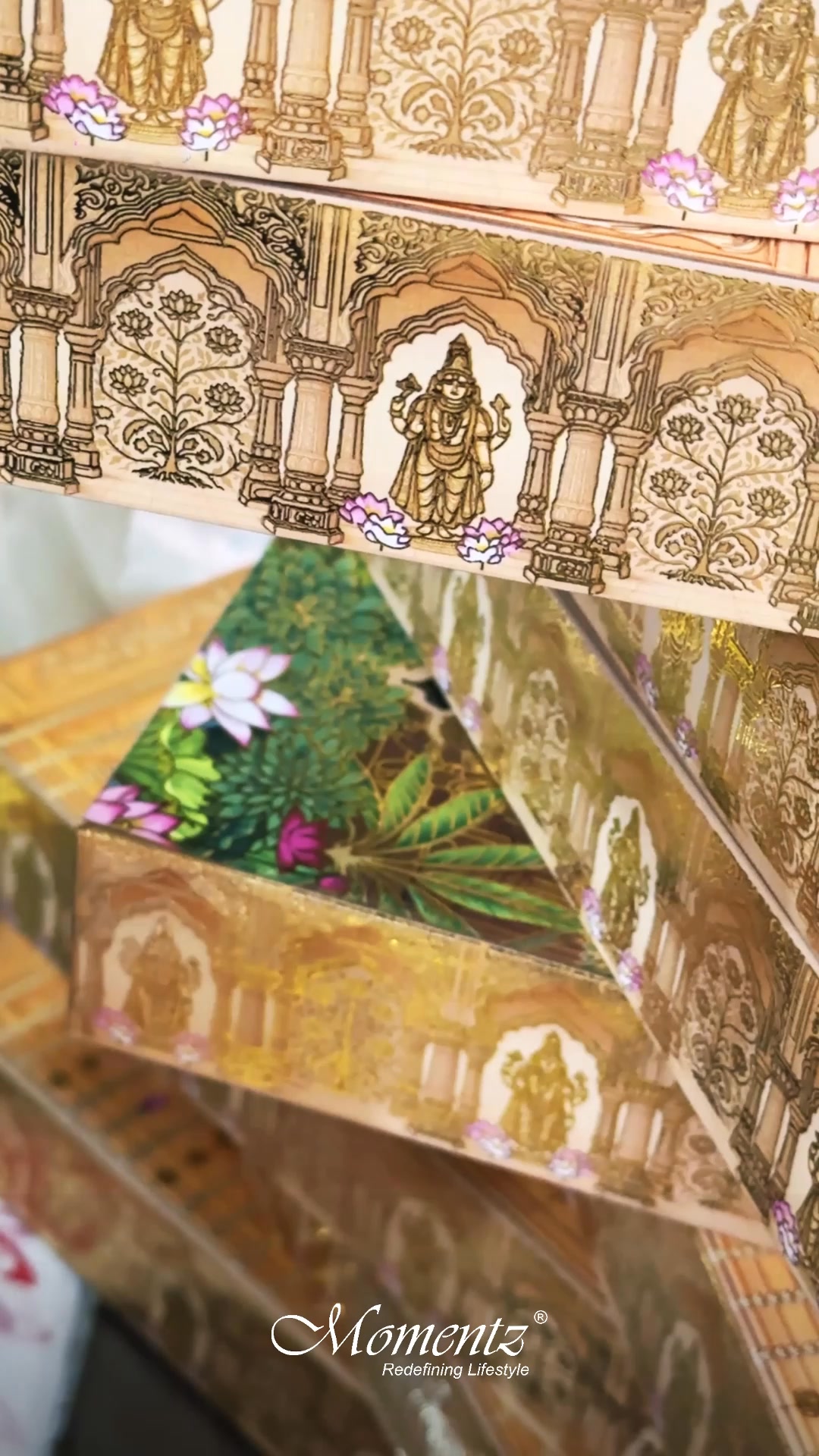 Momentz Redefining Lifestyle Facebook ad: Exquisite Wedding Favors