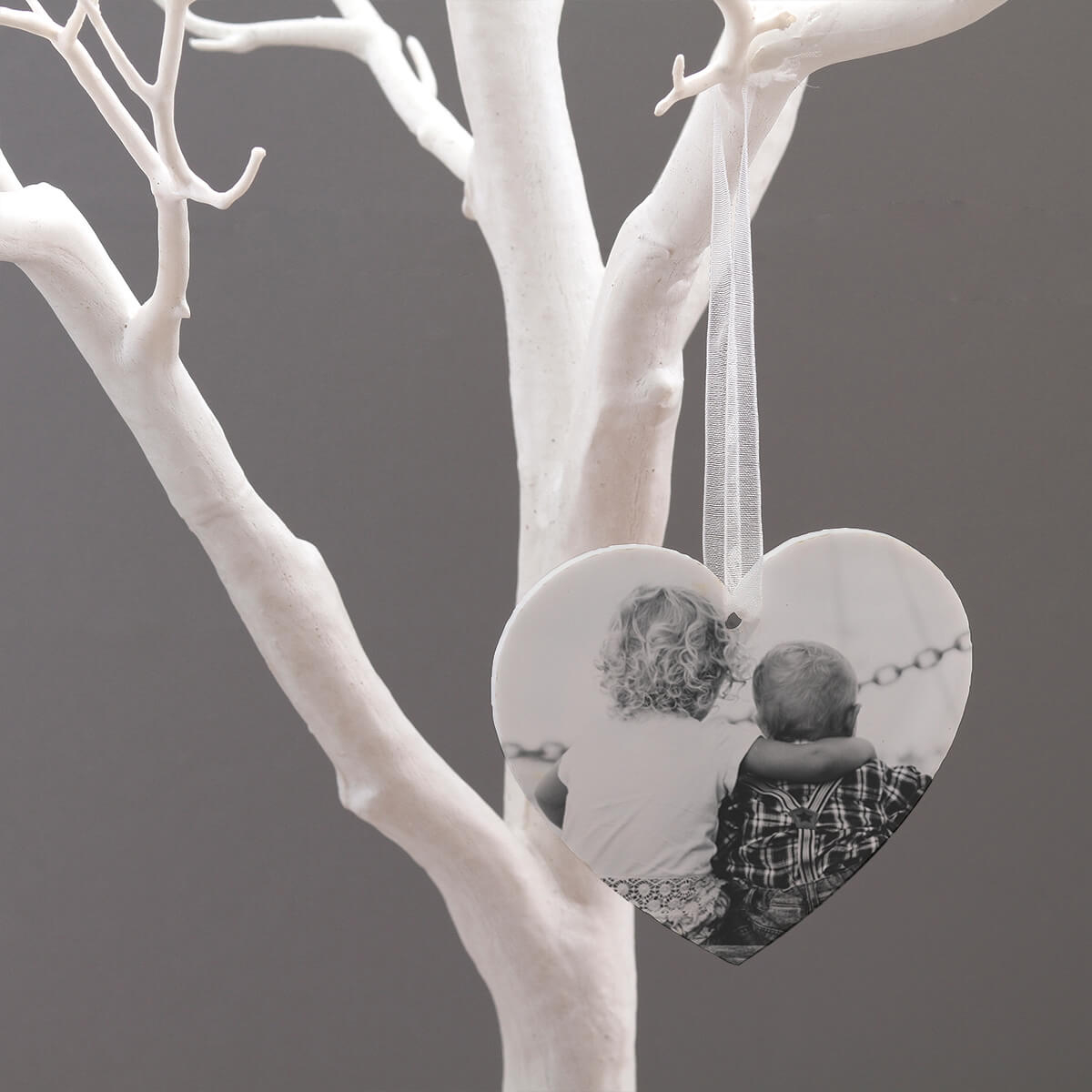 BoutiqueGifts Facebook ad: Need a truly personal gift?
