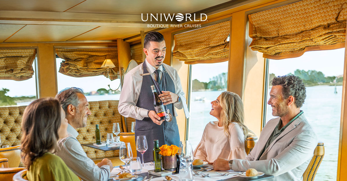 TravelPulse Facebook ad: 5-Star Dining, Endless Pours
