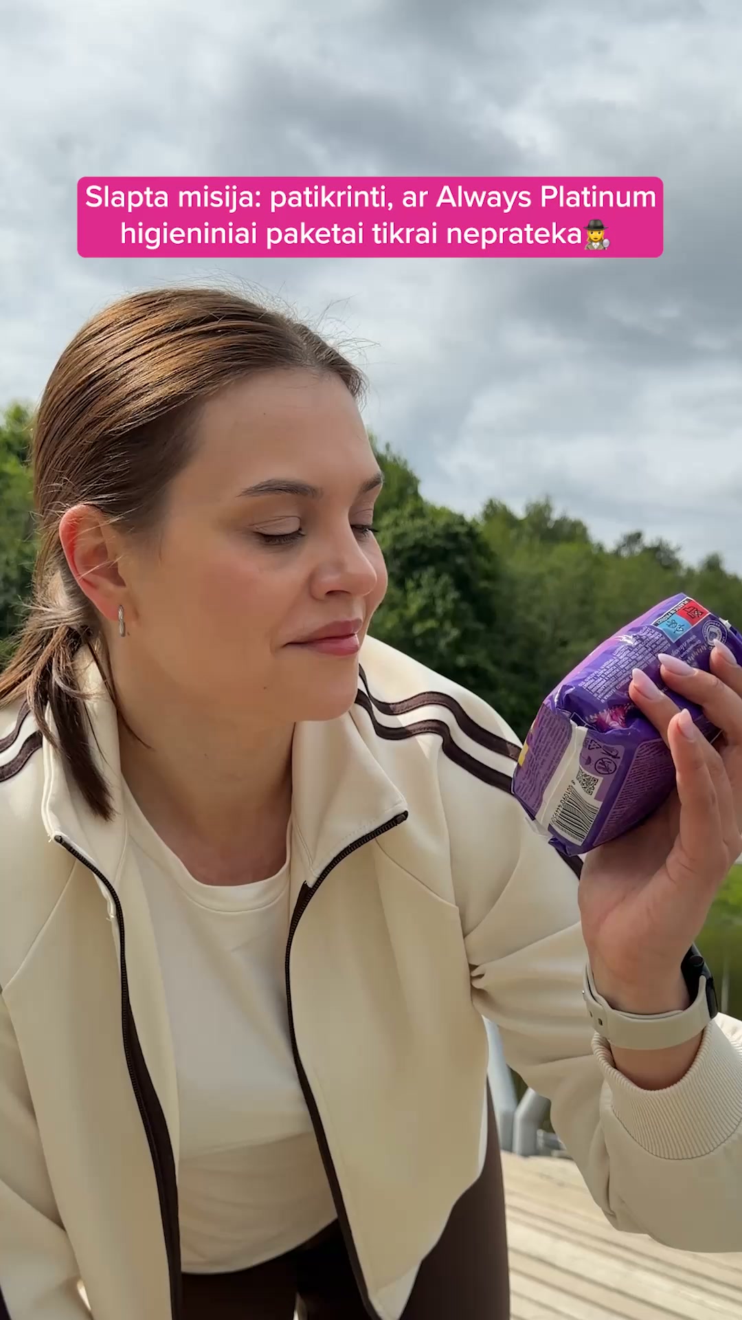 Procter and Gamble Lietuva Facebook ad: IŠBANDYK DABAR NAUJUS ALWAYS Platinum įklotus!