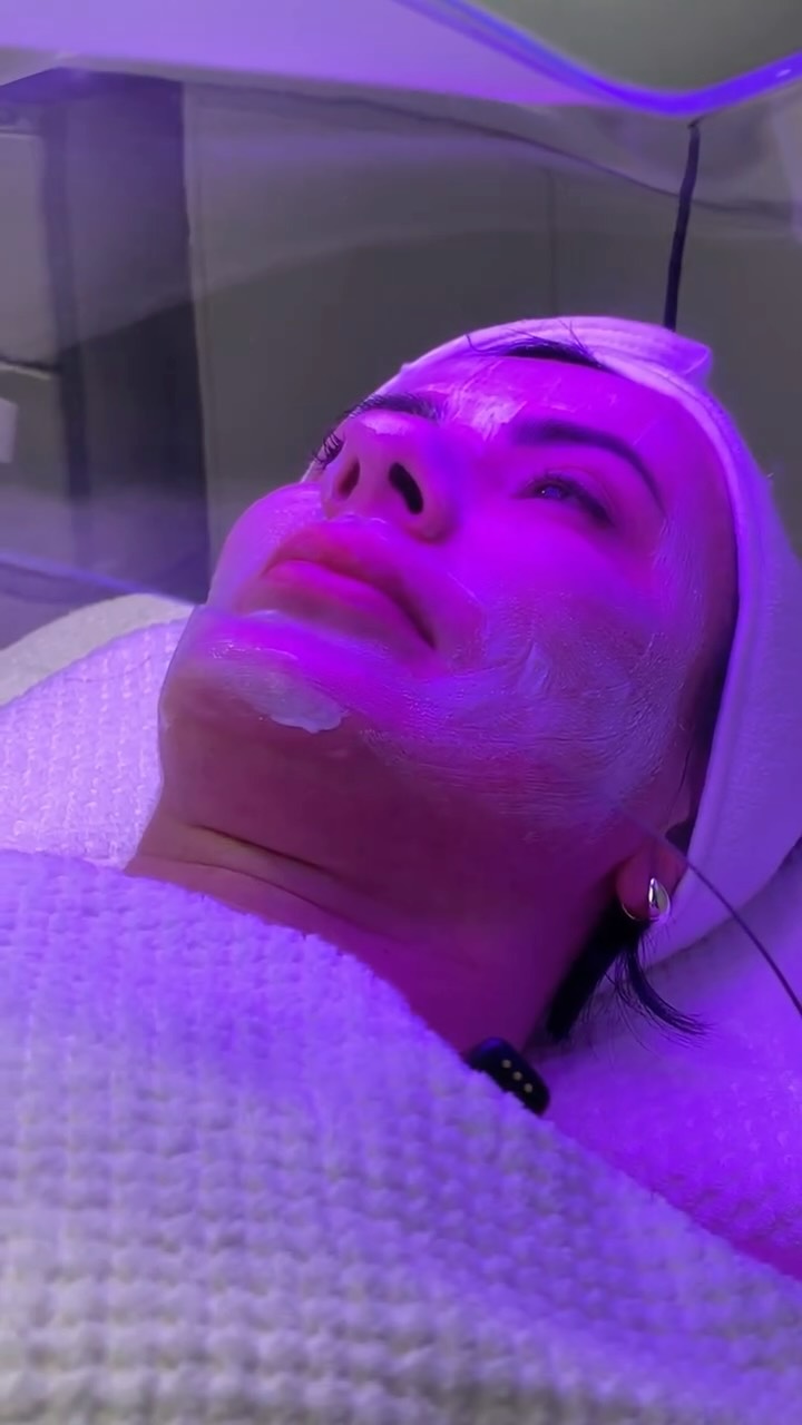 Bare Skin Facial + Laser Bar Facebook ad: RM199 for 2 of Malaysia’s 1st Personalised Facials?