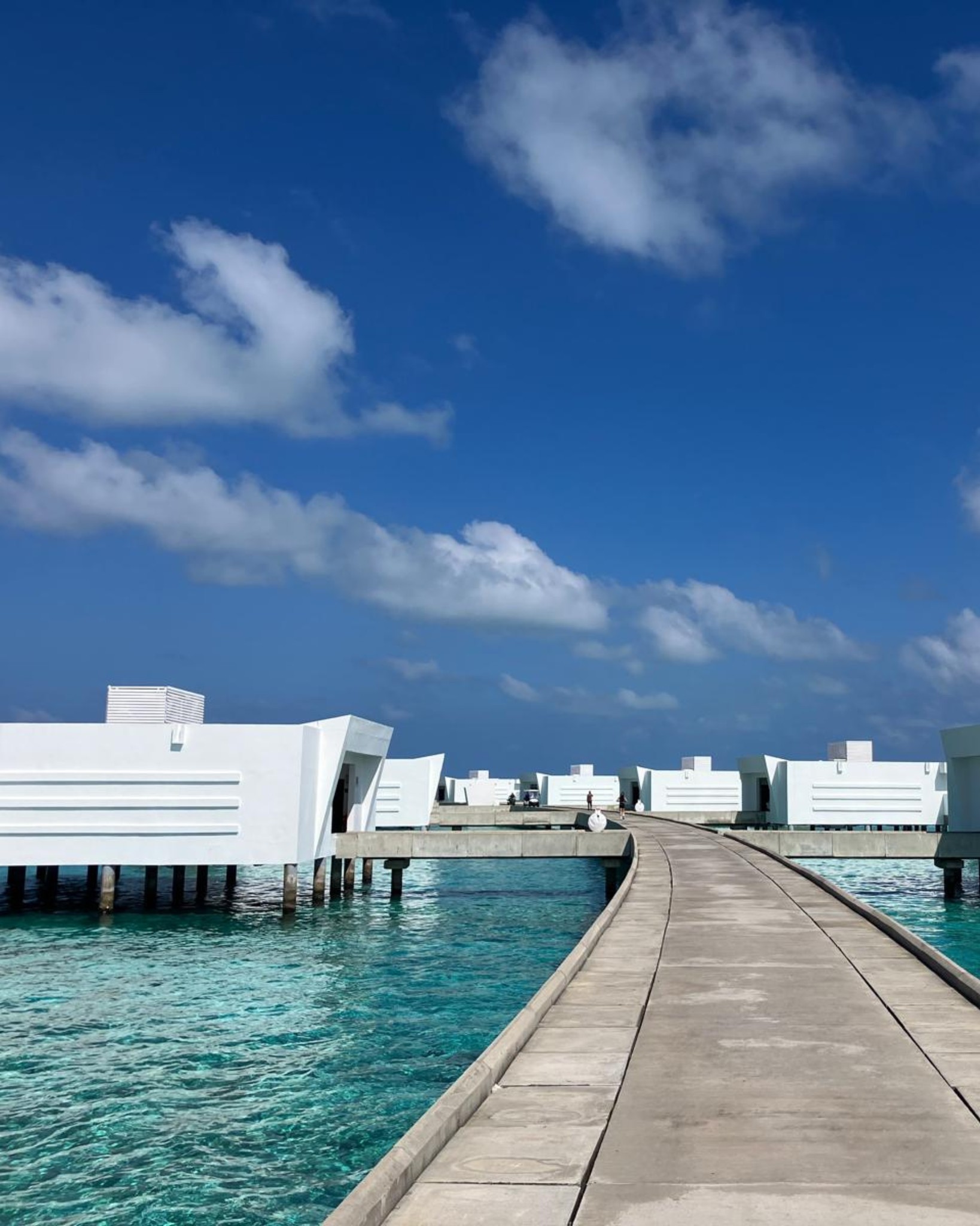 Real Answer Travel Facebook ad: MALDIVES MOOD LOADING…