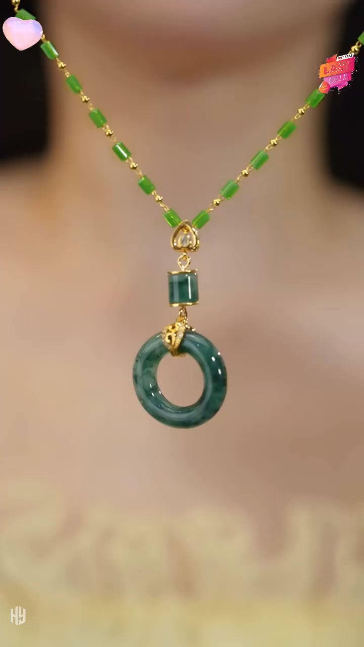 Wayifustyle1 Facebook ad: High-Quality Hetian Jade Necklace