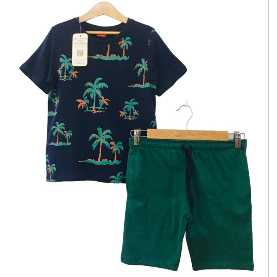 Back Bencher Facebook ad: Trending Summer Wear