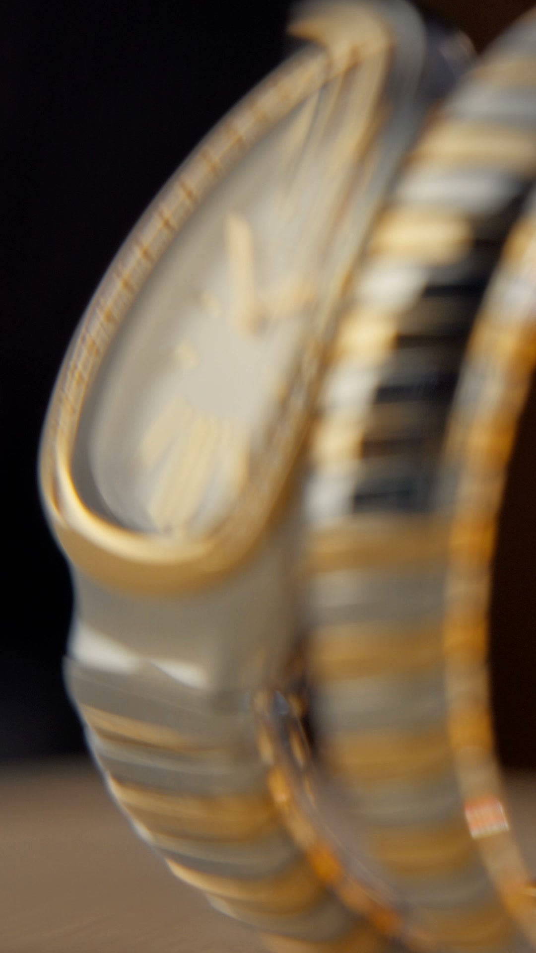 BVLGARI Facebook ad: SERPENTI