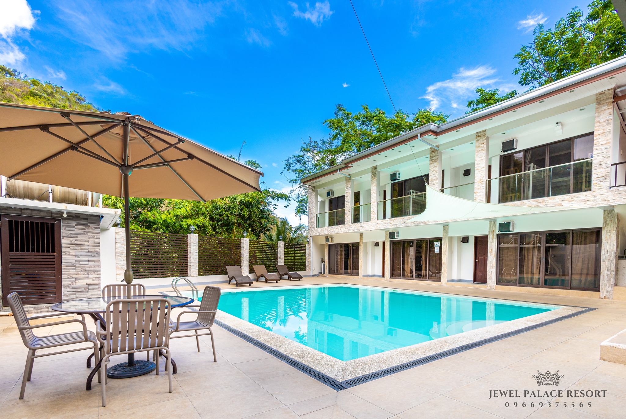 Jewel Palace Hot Spring Resort Facebook ad