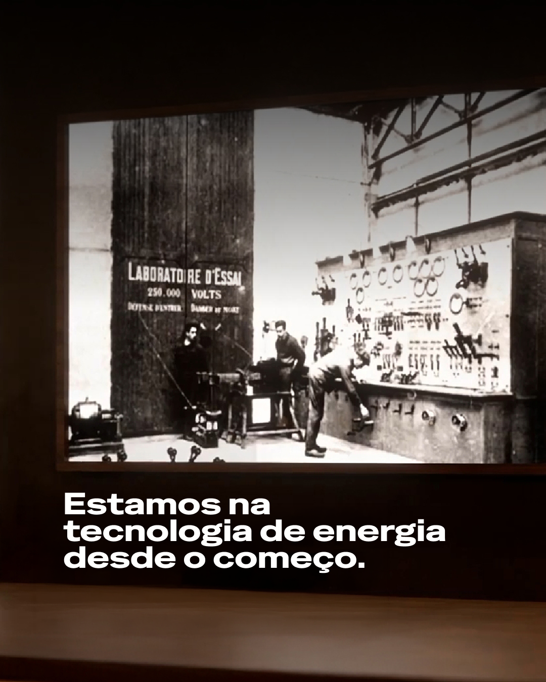 Schneider Electric Facebook ad: Advancing Energy Tech representa a evolução natural de…