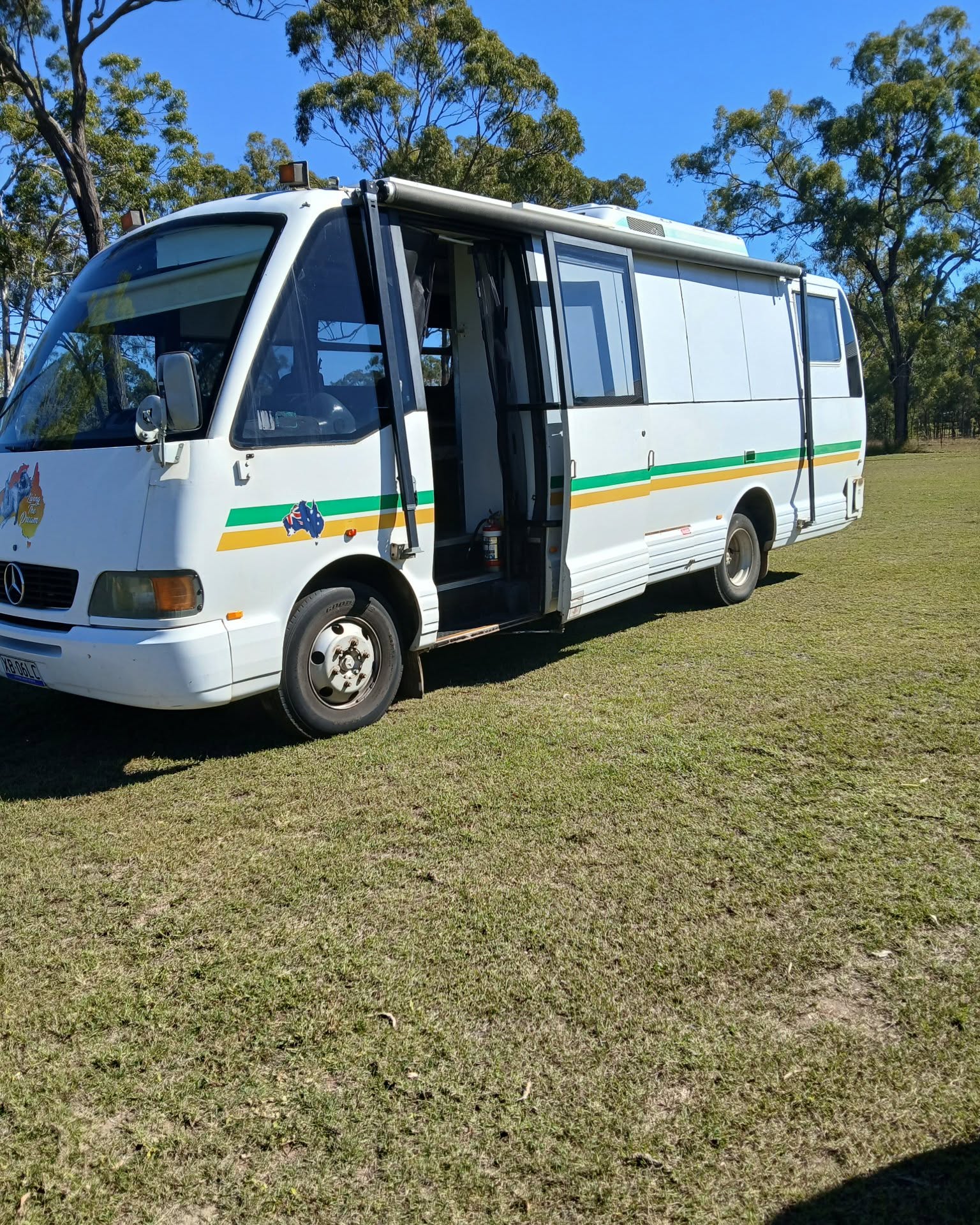 Jan Morris Facebook ad: 1996 Mercedes Bus ab denning coach