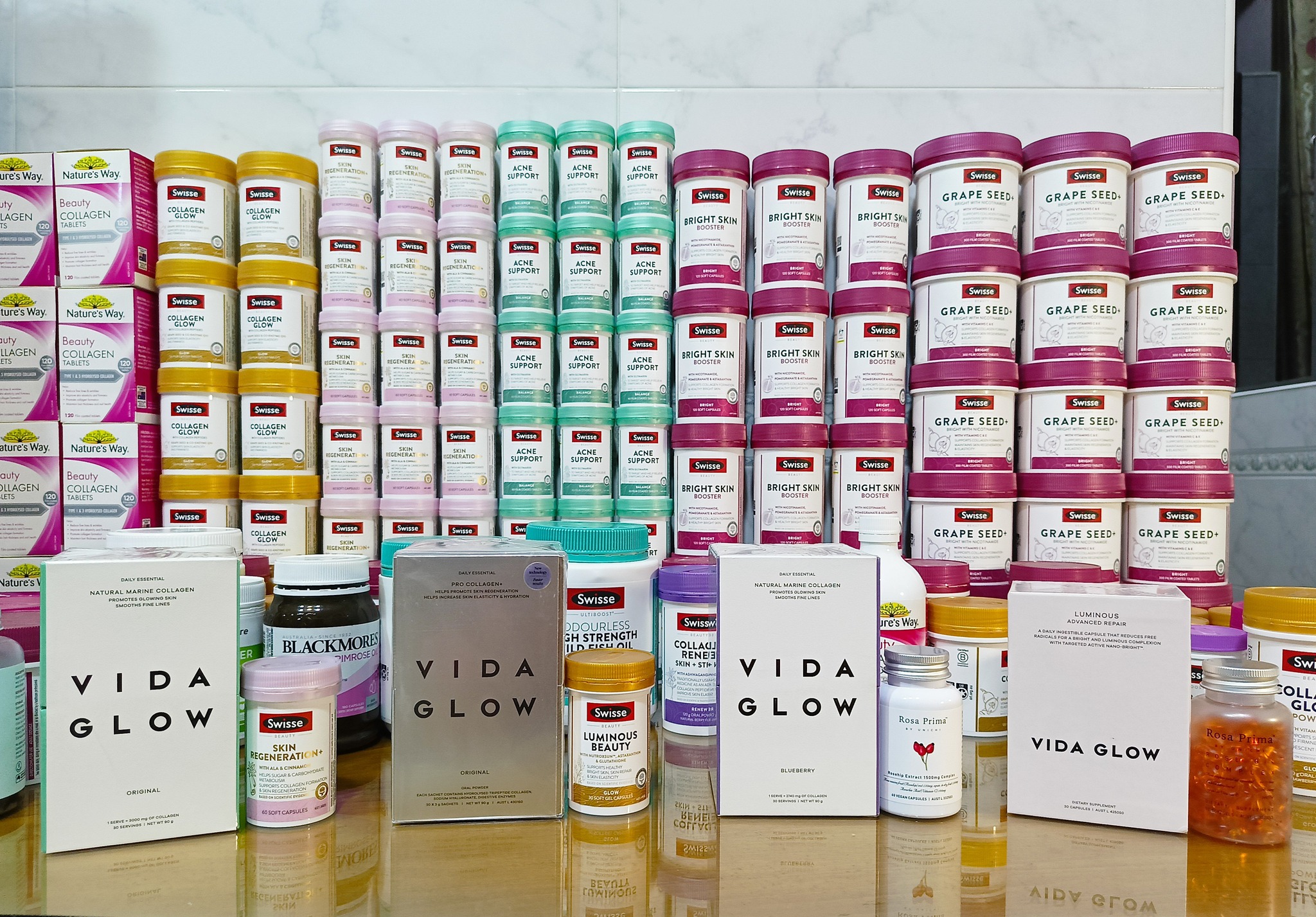 HSU - Ausi Products 1 Facebook ad: Ausi ရဲ့ အကောင်းဆုံး Supplements တွေကို တစ်နေရာထဲမှာ…