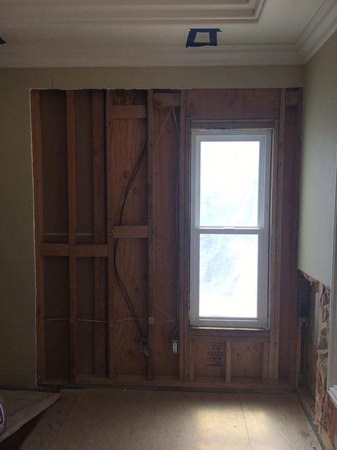 Guzman Handyman Services Facebook ad: Drywall repair