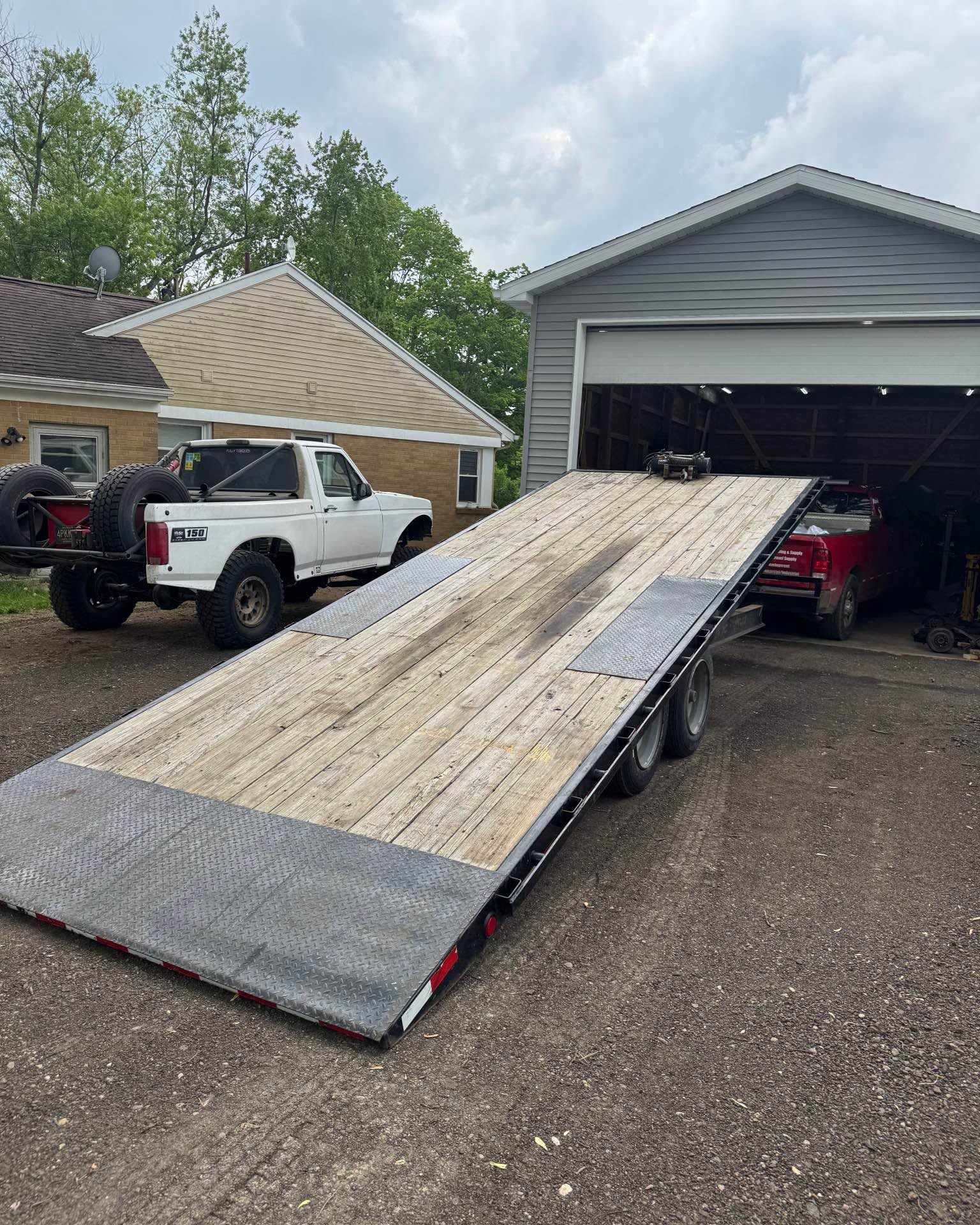 Kyle Dehning Facebook ad: 22' 14k Deckover Tilt Trailer for Use