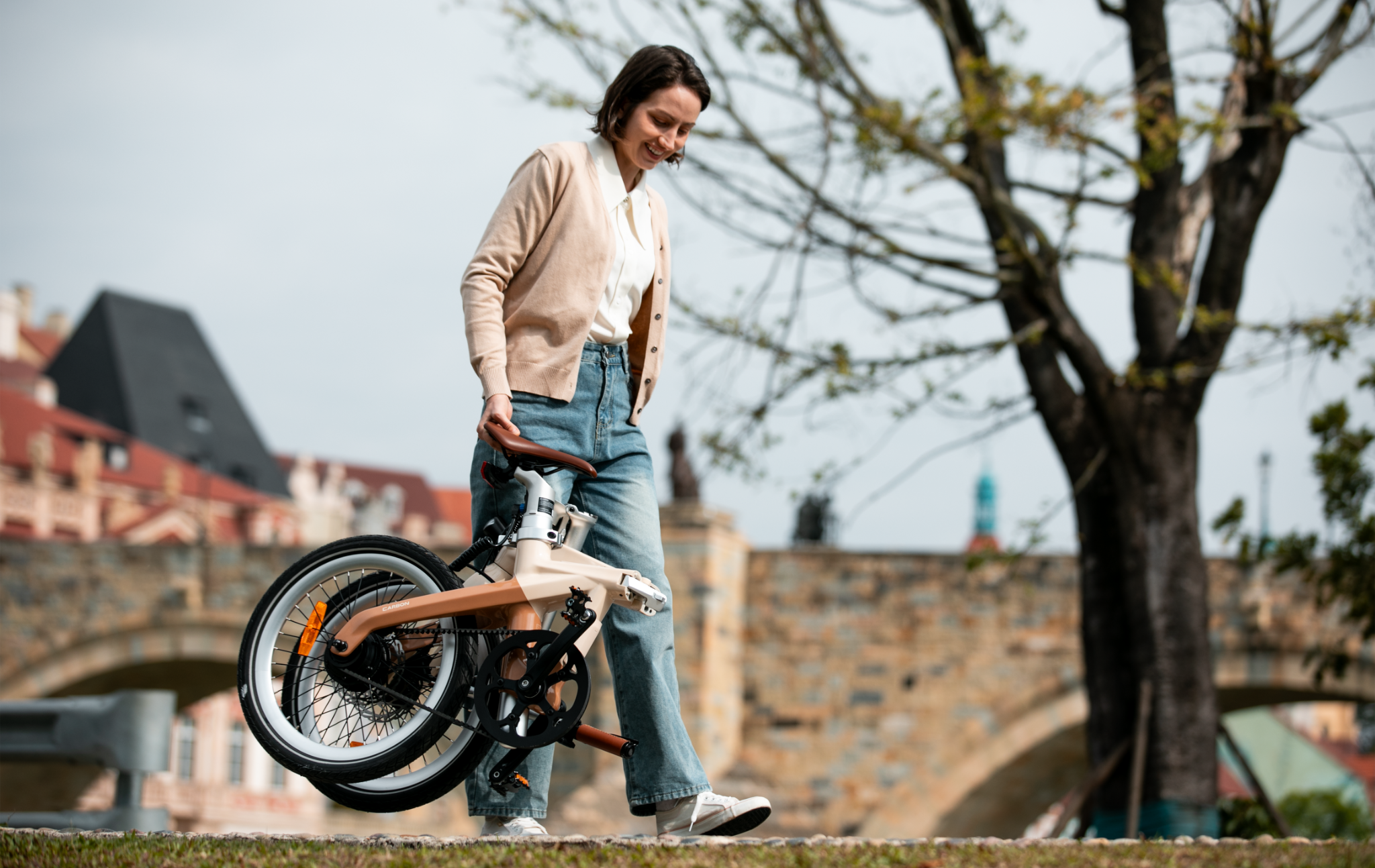 Mibike Australia Facebook ad: The Lightest Carbon Folding E-Bike