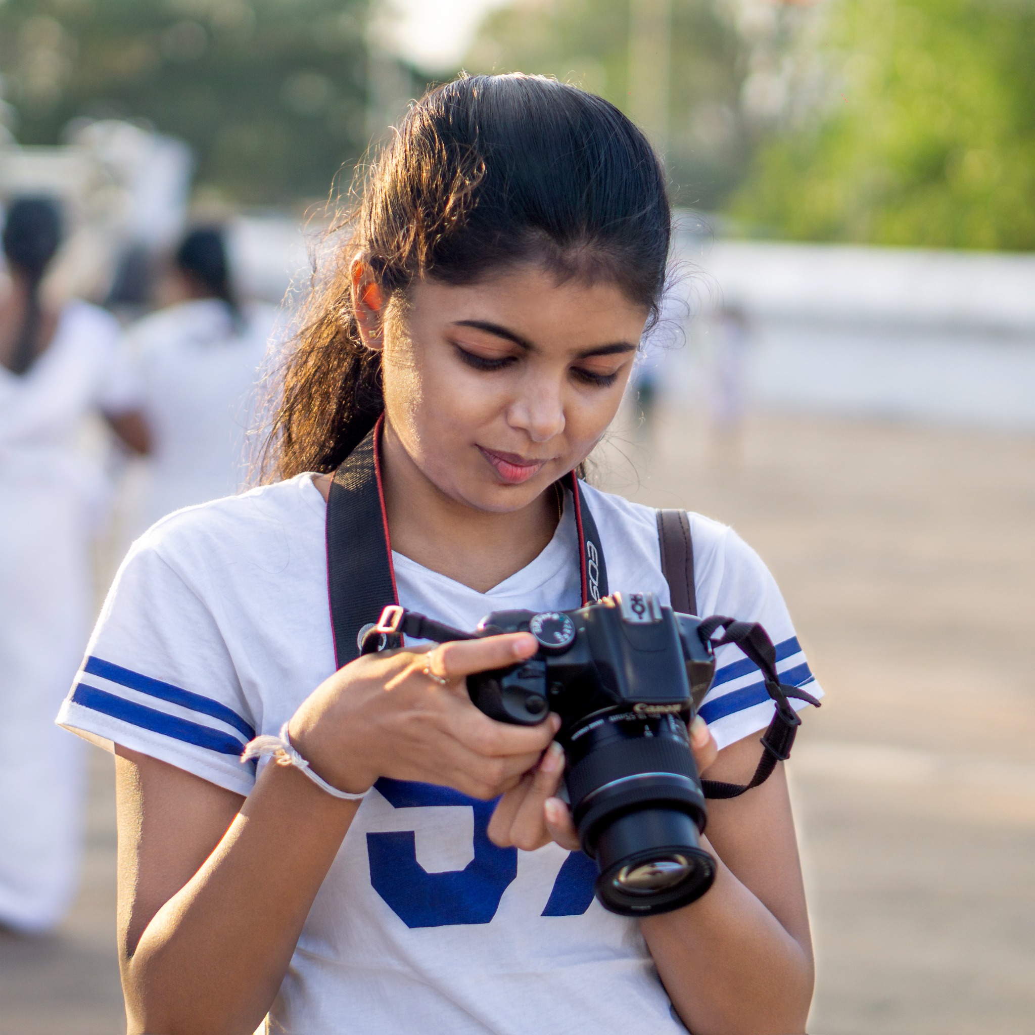 Fotostar Photography Academy Facebook ad: ෆොටෝස්ටාර් ඡායාරූපකරණ පාඨමාලාව