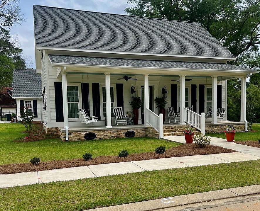 Sheila Herring Nelson Facebook ad: 4 Beds 5 Baths House