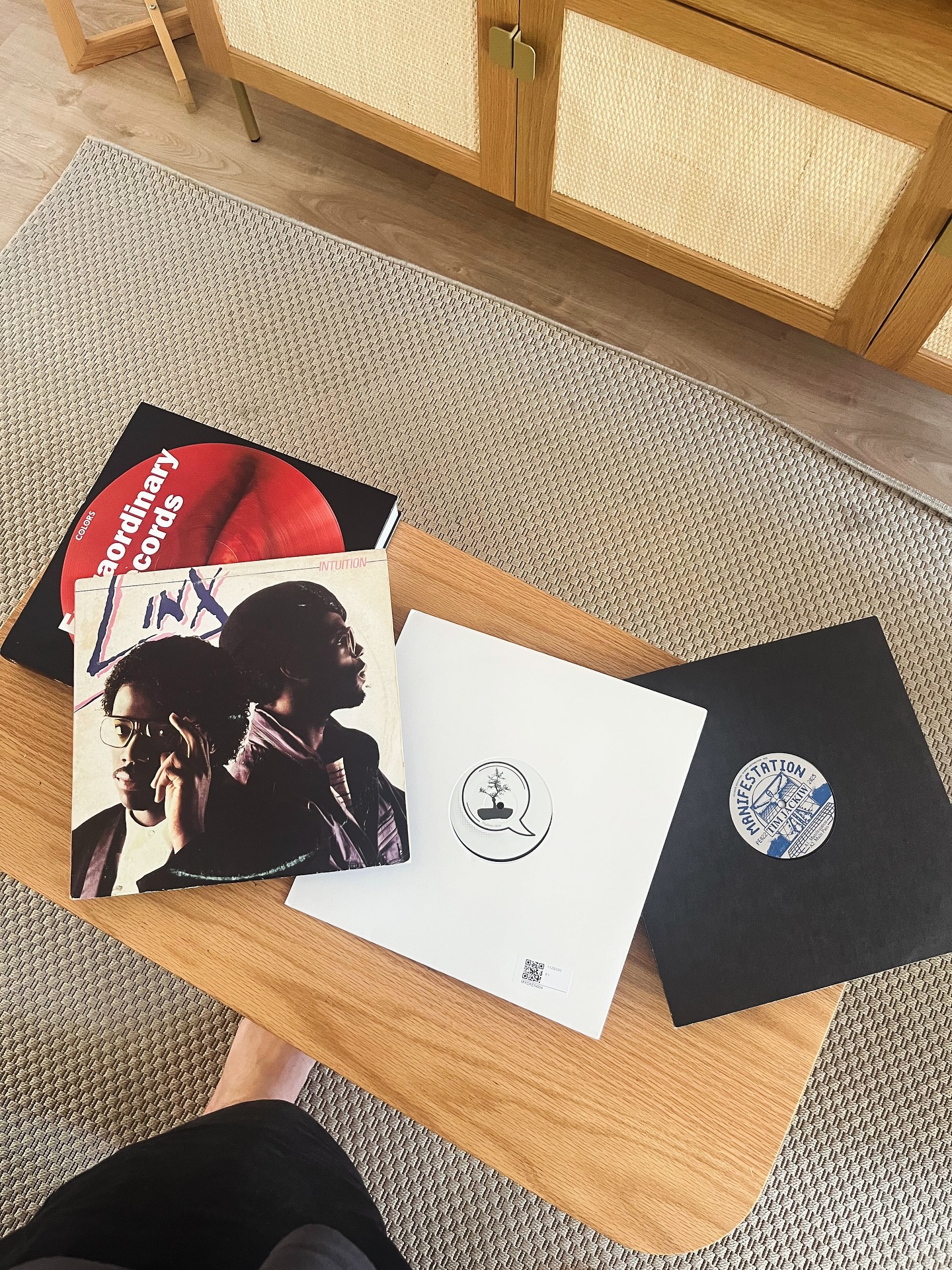 Portto Facebook ad: garimpos da última viagem brit-funk, acid, electro, disco…