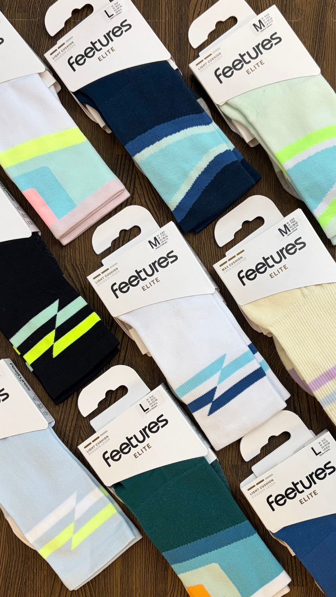 Feetures Facebook ad