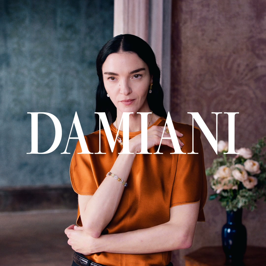 Damiani Facebook ad: L’iconica top model Mariacarla Boscono indossa gioielli…
