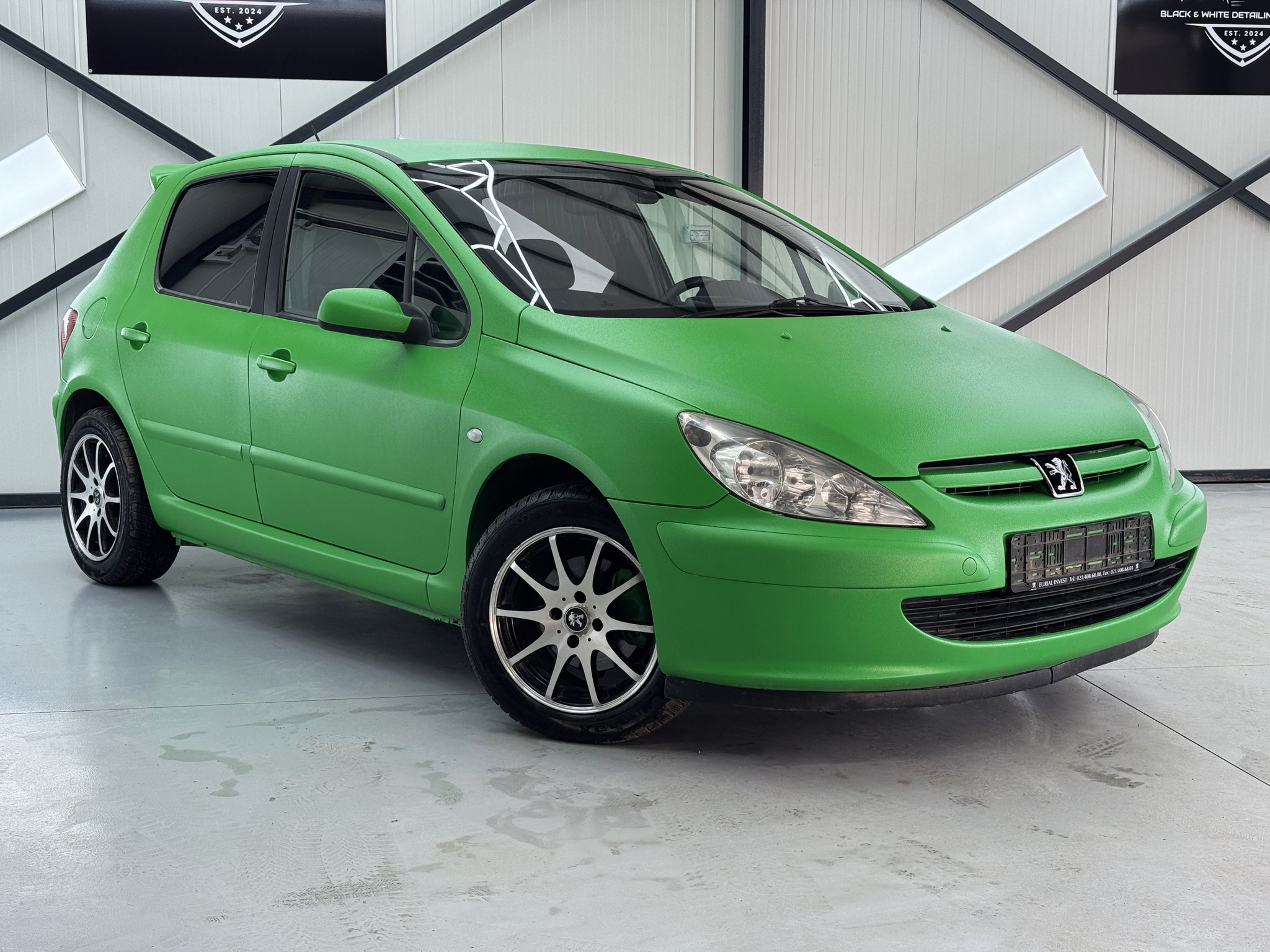 West Cars Auto - Rateautosh.ro Facebook ad